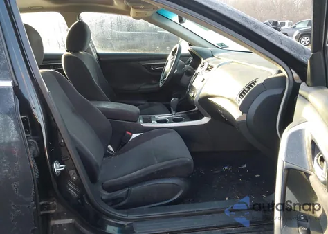 2013 Nissan Altima 2.5 Sv z USA, uszkodzony, nr VIN 1N4AL3AP7DC126908